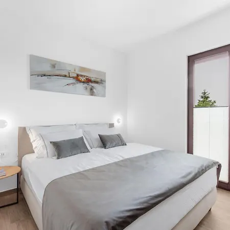 Vila Karina, Porec